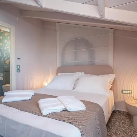 Pink Panther Maisonette