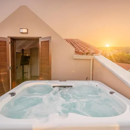 Pink Panther Maisonette *