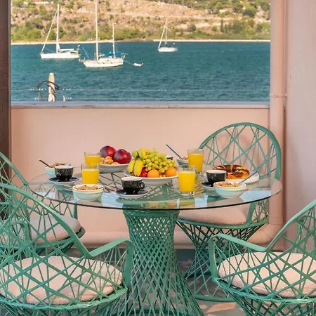 Ξενοδοχείο Pink Panther Maisonette