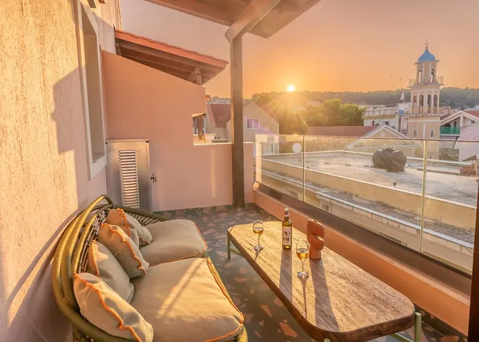 Pink Panther Maisonette